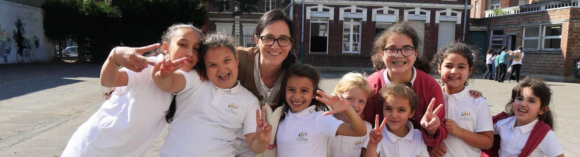 action-solidaire-autour-du-bureau-roubaix